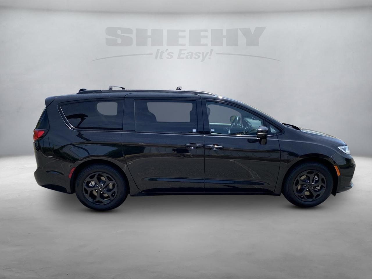 2021 Chrysler Pacifica Hybrid Limited Ashland VA