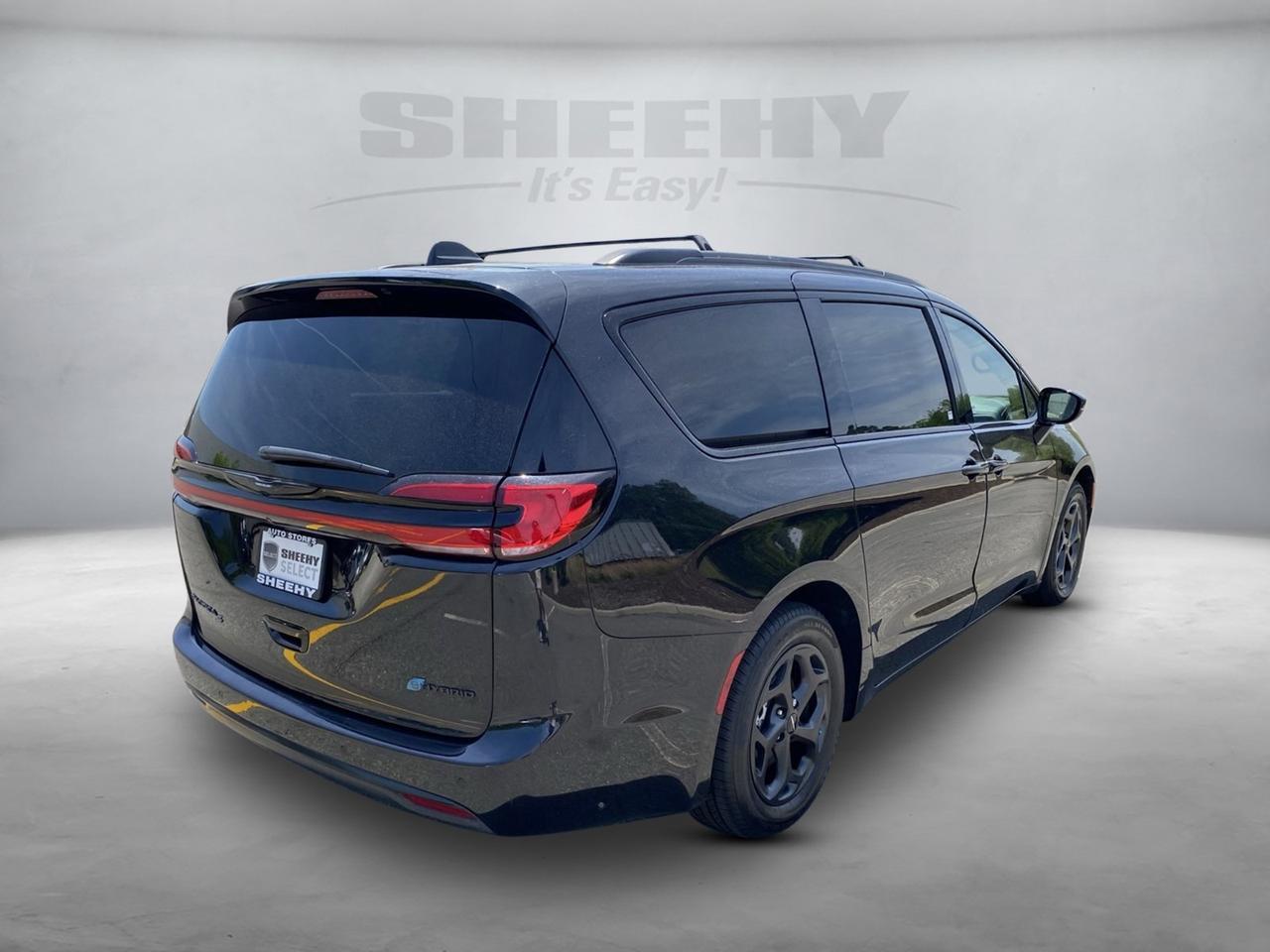 2021 Chrysler Pacifica Hybrid Limited Ashland VA
