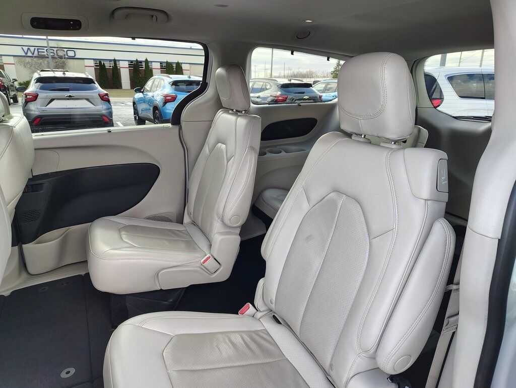 2021 Chrysler Pacifica Touring L Green Bay WI