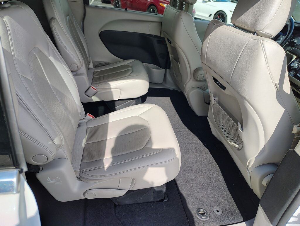 2021 Chrysler Pacifica Touring L Green Bay WI