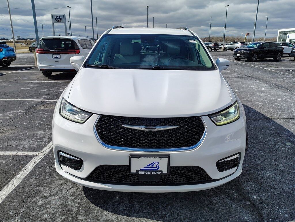 2021 Chrysler Pacifica Touring L Green Bay WI