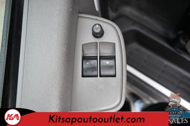2021 GMC Savana Cargo Van 2500 / Chrome Appearance & Cold Climate Pkg / 4.3L V6 / Driver Convenience Pkg / Bulkhead / Power Locks, Windows & Mirrors / Aux Input / Air Conditioning / Cruise Control / Running Boards / 1-Owner Banglore