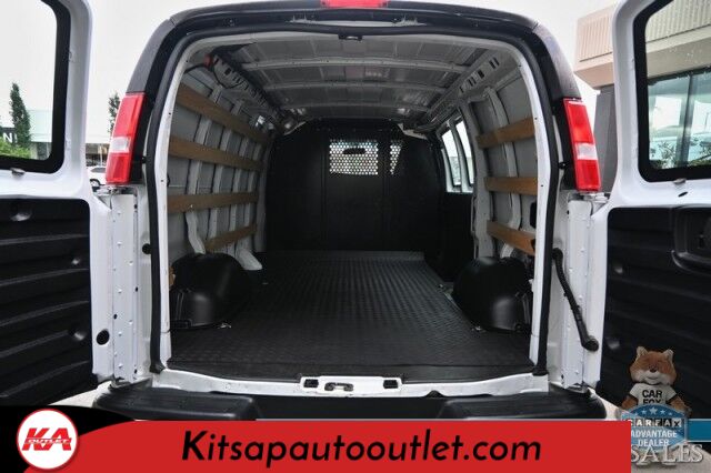 2021 GMC Savana Cargo Van 2500 / Chrome Appearance & Cold Climate Pkg / 4.3L V6 / Driver Convenience Pkg / Bulkhead / Power Locks, Windows & Mirrors / Aux Input / Air Conditioning / Cruise Control / Running Boards / 1-Owner Banglore
