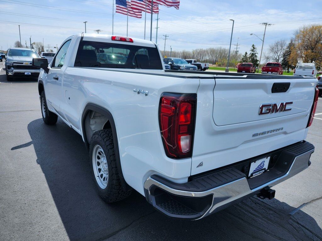 2021 GMC Sierra 1500 Base Green Bay WI