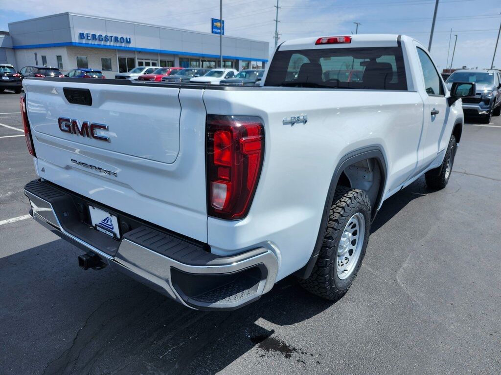 2021 GMC Sierra 1500 Base Green Bay WI