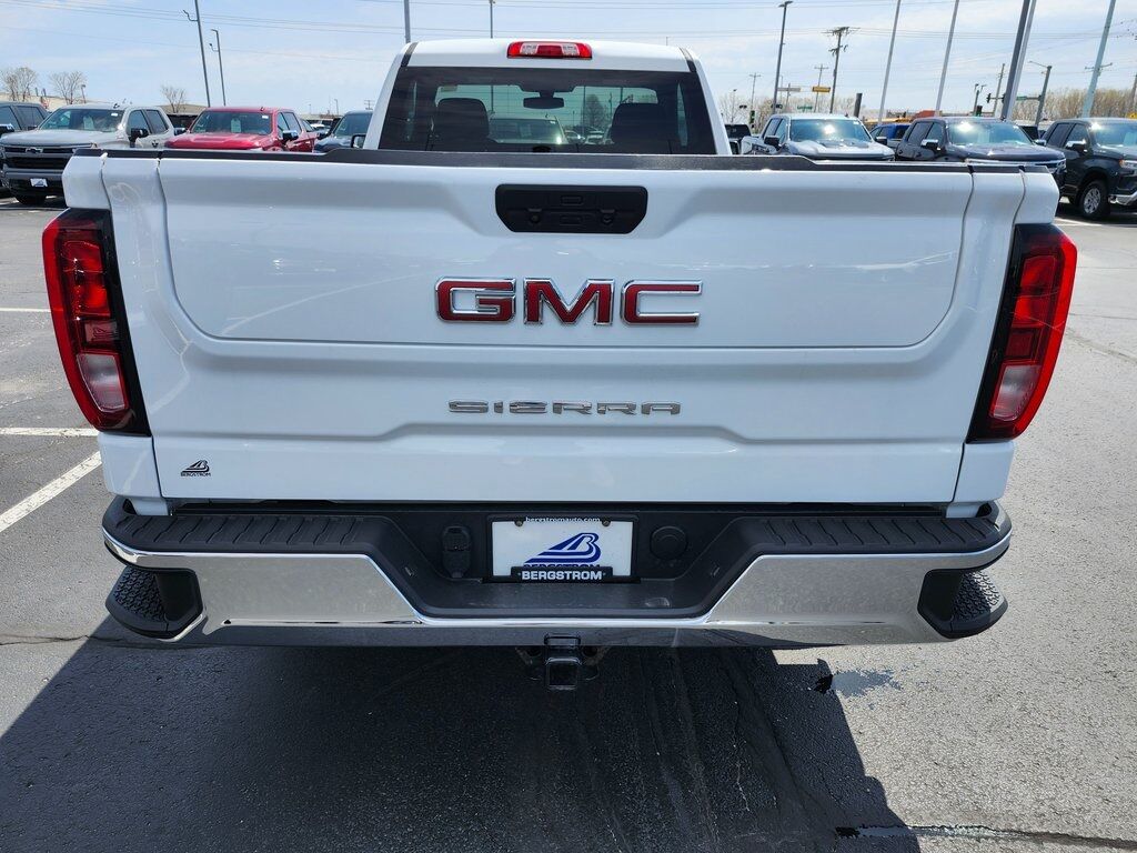 2021 GMC Sierra 1500 Base Green Bay WI