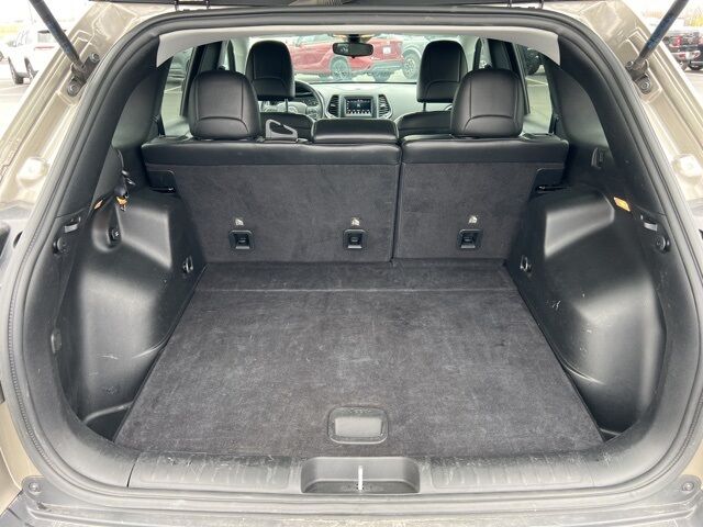 2021 Jeep Cherokee Latitude Lux Green Bay WI