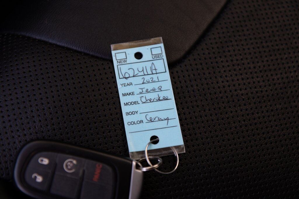 2021 Jeep Cherokee Latitude Lux Kenosha WI