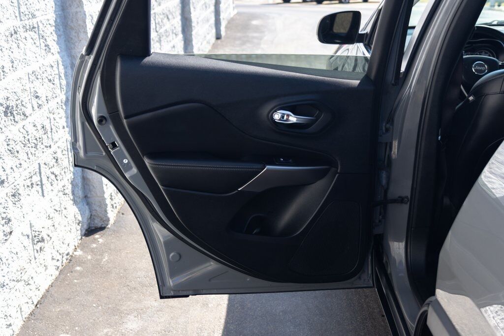 2021 Jeep Cherokee Latitude Lux Kenosha WI