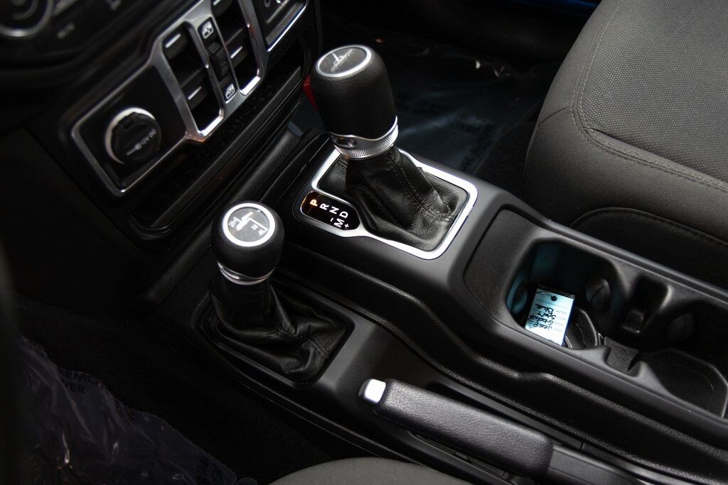 2021 Jeep Gladiator Sport Kenosha WI