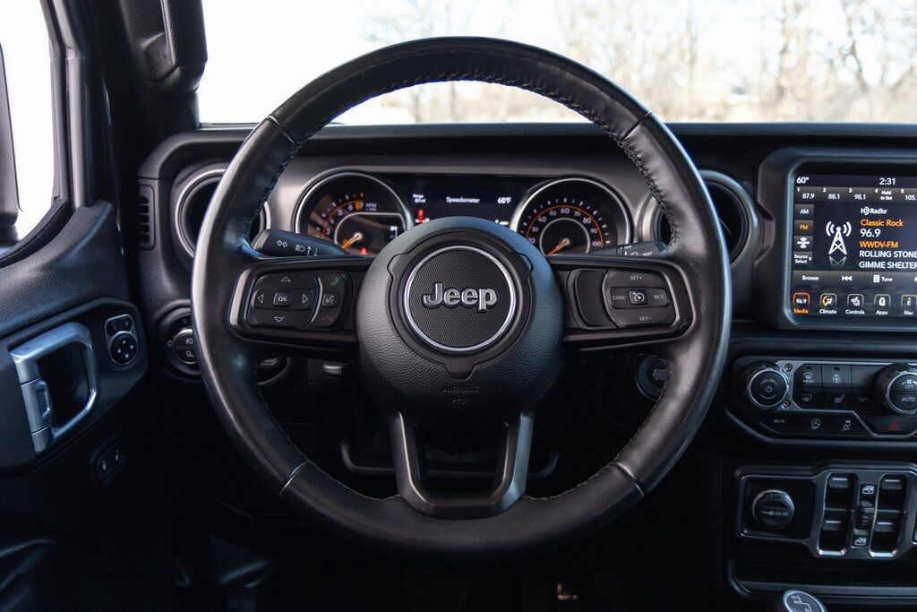 2021 Jeep Gladiator Willys Kenosha WI