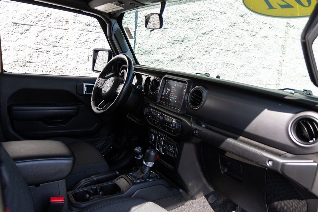 2021 Jeep Gladiator Willys Kenosha WI