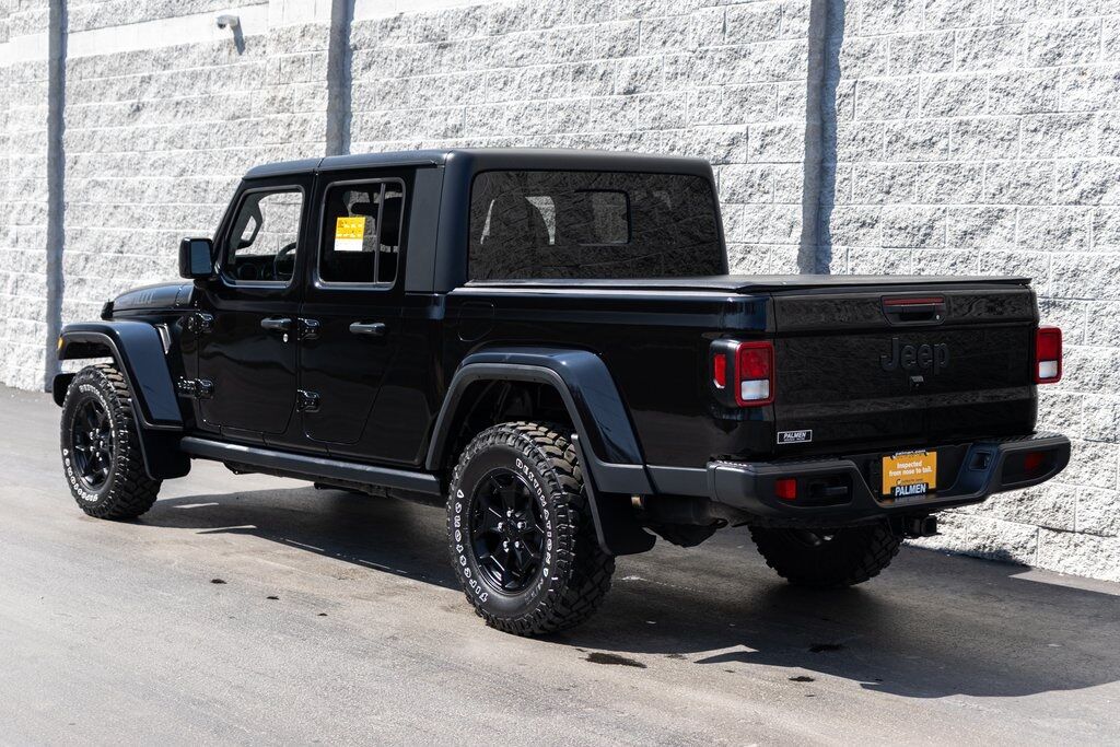 2021 Jeep Gladiator Willys Kenosha WI