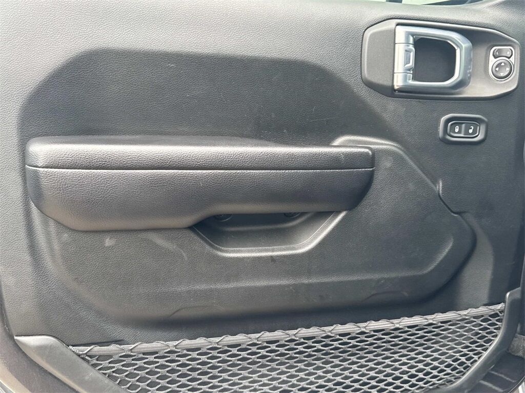 2021 Jeep Gladiator Willys Quincy MA