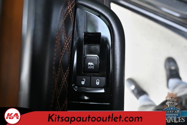 2021 Jeep Grand Cherokee L Summit Reserve / 4X4 / Advanced & Luxury Tech Group / Auto Start / Heated & Cooled Leather Seats / Heated Steering / Sunroof / Adaptive Cruise / Lane Depart & Blind Spot / Rear Captain Chairs / 3rd Row / Seats 6 Banglore