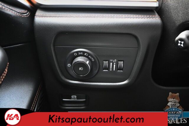 2021 Jeep Grand Cherokee L Summit Reserve / 4X4 / Advanced & Luxury Tech Group / Auto Start / Heated & Cooled Leather Seats / Heated Steering / Sunroof / Adaptive Cruise / Lane Depart & Blind Spot / Rear Captain Chairs / 3rd Row / Seats 6 Banglore