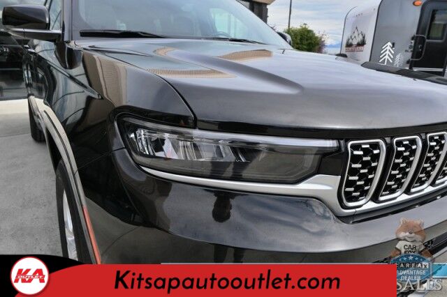 2021 Jeep Grand Cherokee L Summit Reserve / 4X4 / Advanced & Luxury Tech Group / Auto Start / Heated & Cooled Leather Seats / Heated Steering / Sunroof / Adaptive Cruise / Lane Depart & Blind Spot / Rear Captain Chairs / 3rd Row / Seats 6 Banglore