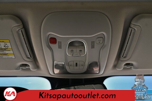 2021 Jeep Renegade Trailhawk / 4X4 / Power & Heated Leather Seats / Heated Steering Wheel / Navigation / Sunroof / Auto Start / Kenwood Speakers / Blind Spot Alert / Apple CarPlay & Android Auto / Back Up Camera / 1-Owner Banglore