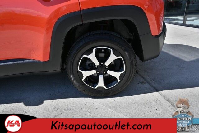 2021 Jeep Renegade Trailhawk / 4X4 / Power & Heated Leather Seats / Heated Steering Wheel / Navigation / Sunroof / Auto Start / Kenwood Speakers / Blind Spot Alert / Apple CarPlay & Android Auto / Back Up Camera / 1-Owner Banglore