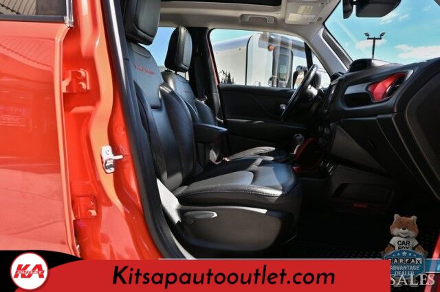 2021 Jeep Renegade Trailhawk / 4X4 / Power & Heated Leather Seats / Heated Steering Wheel / Navigation / Sunroof / Auto Start / Kenwood Speakers / Blind Spot Alert / Apple CarPlay & Android Auto / Back Up Camera / 1-Owner Banglore