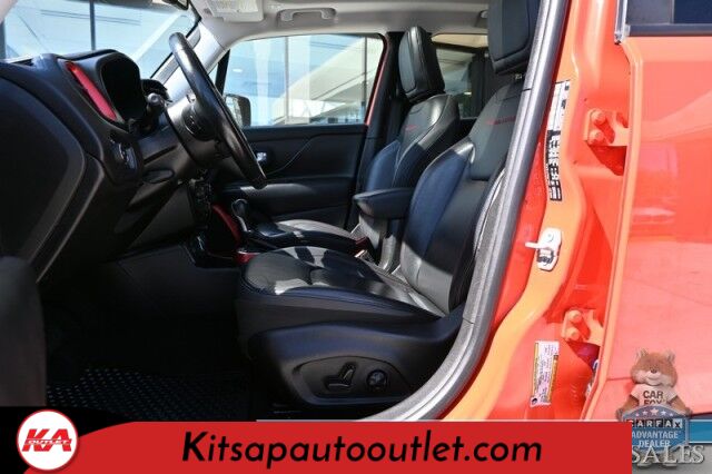2021 Jeep Renegade Trailhawk / 4X4 / Power & Heated Leather Seats / Heated Steering Wheel / Navigation / Sunroof / Auto Start / Kenwood Speakers / Blind Spot Alert / Apple CarPlay & Android Auto / Back Up Camera / 1-Owner Banglore