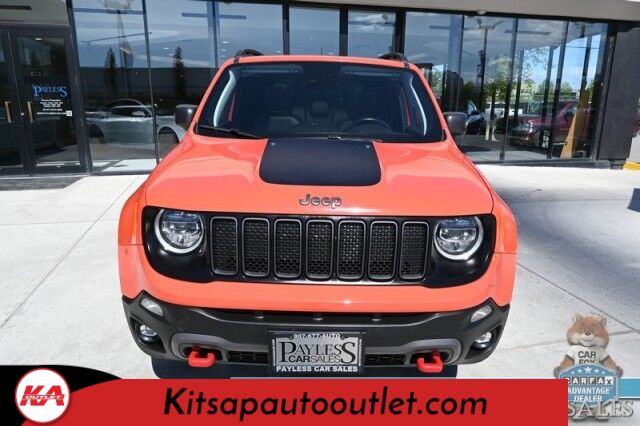2021 Jeep Renegade Trailhawk / 4X4 / Power & Heated Leather Seats / Heated Steering Wheel / Navigation / Sunroof / Auto Start / Kenwood Speakers / Blind Spot Alert / Apple CarPlay & Android Auto / Back Up Camera / 1-Owner Banglore