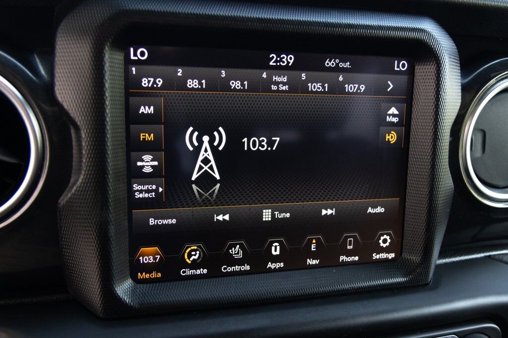 2021 Jeep Wrangler Unlimited Sahara Altitude Kenosha WI