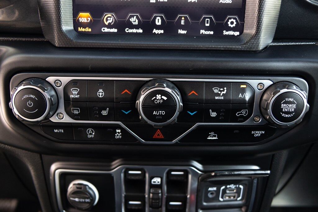 2021 Jeep Wrangler Unlimited Sahara Altitude Kenosha WI