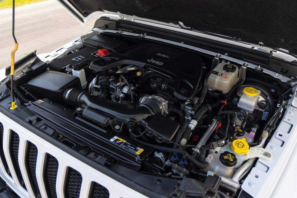 2021 Jeep Wrangler Unlimited Sahara Altitude Kenosha WI