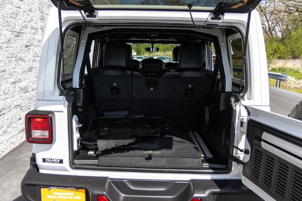 2021 Jeep Wrangler Unlimited Sahara Altitude Kenosha WI
