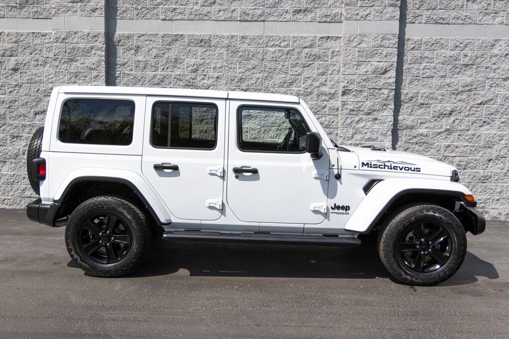 2021 Jeep Wrangler Unlimited Sahara Altitude Kenosha WI