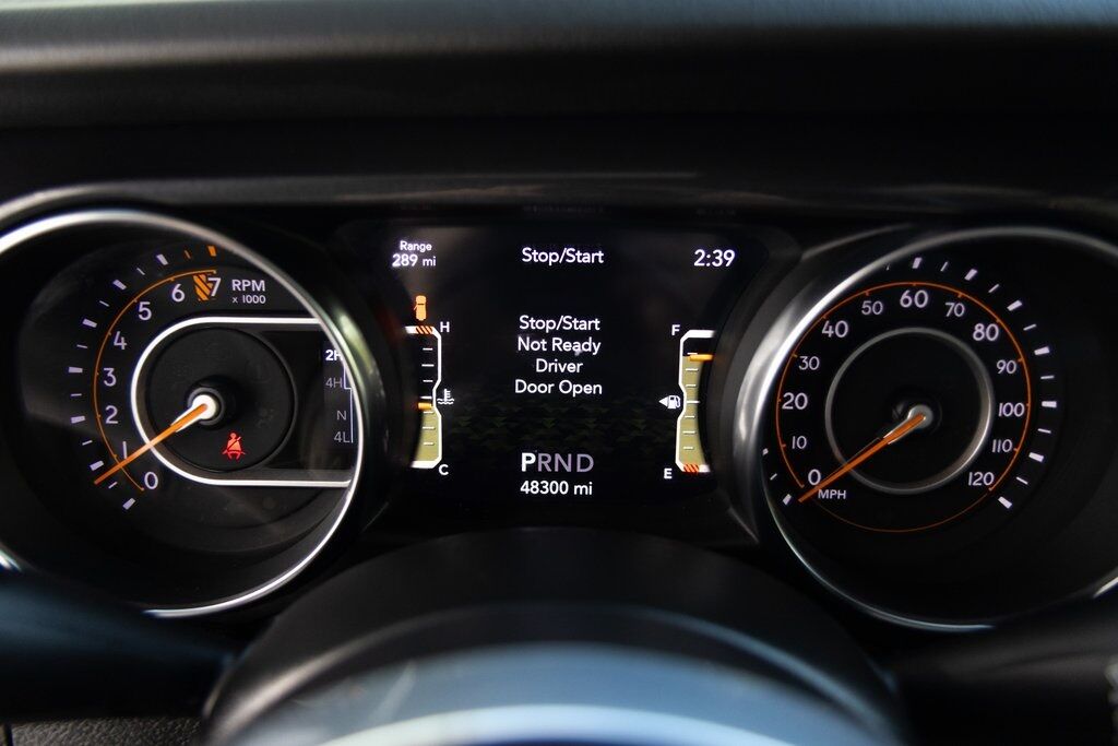 2021 Jeep Wrangler Unlimited Sahara Altitude Kenosha WI