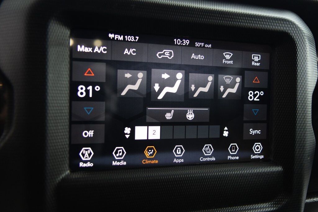 2021 Jeep Wrangler Unlimited Sahara Altitude Racine WI