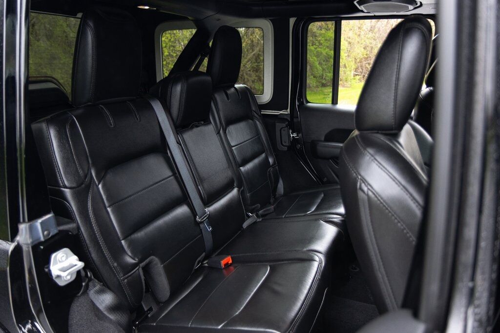 2021 Jeep Wrangler Unlimited Sahara Altitude Racine WI