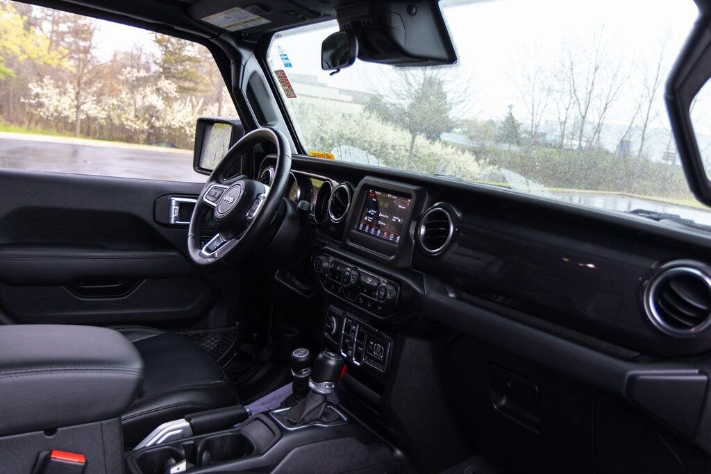 2021 Jeep Wrangler Unlimited Sahara Altitude Racine WI