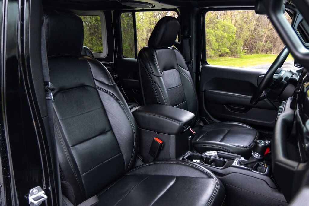 2021 Jeep Wrangler Unlimited Sahara Altitude Racine WI
