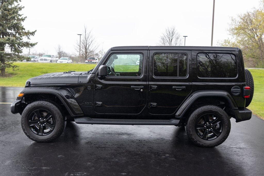 2021 Jeep Wrangler Unlimited Sahara Altitude Racine WI