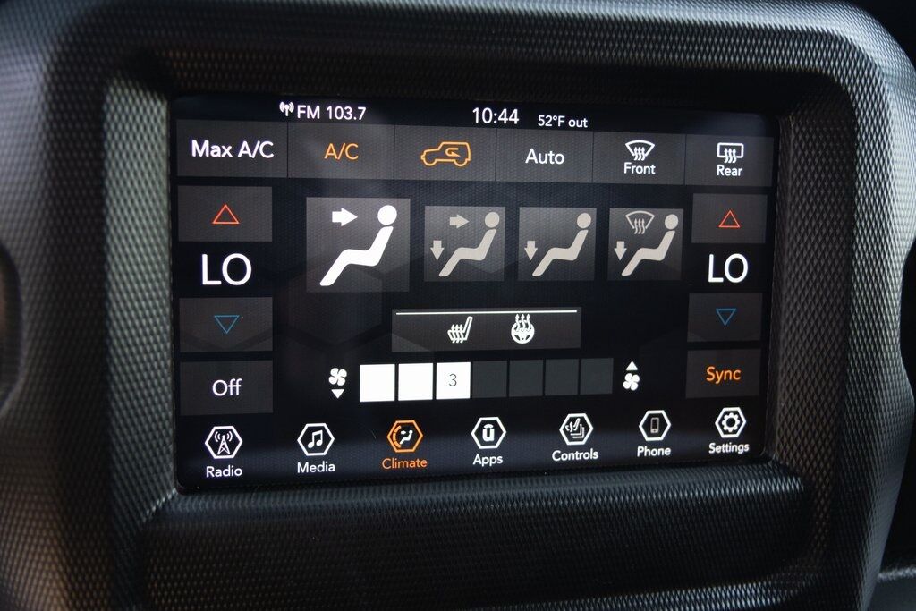 2021 Jeep Wrangler Unlimited Sahara Altitude Racine WI