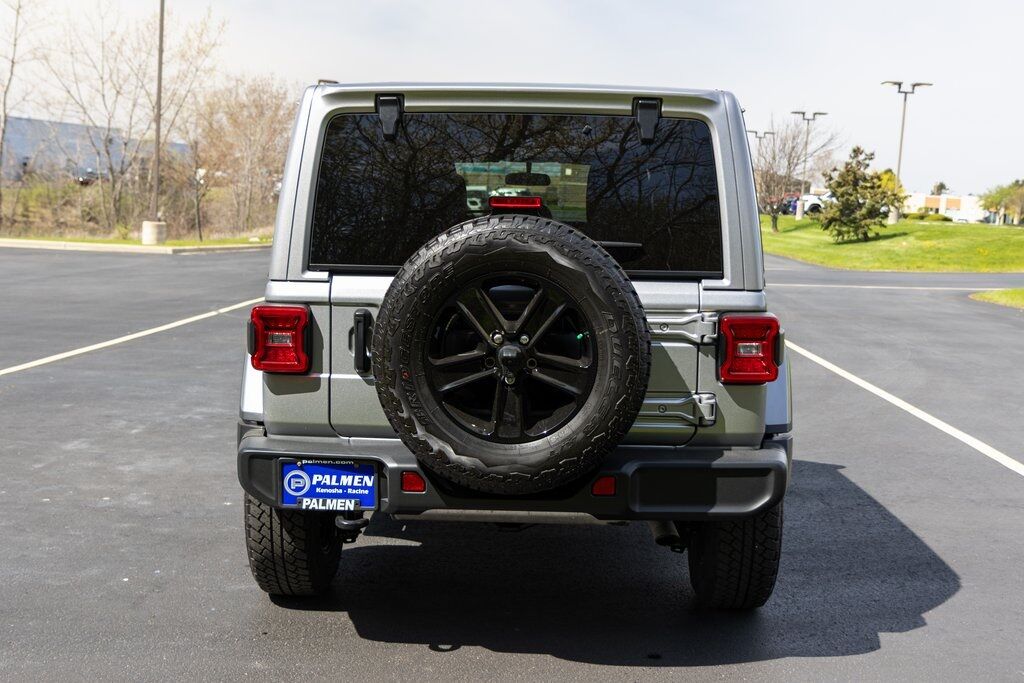 2021 Jeep Wrangler Unlimited Sahara Altitude Racine WI