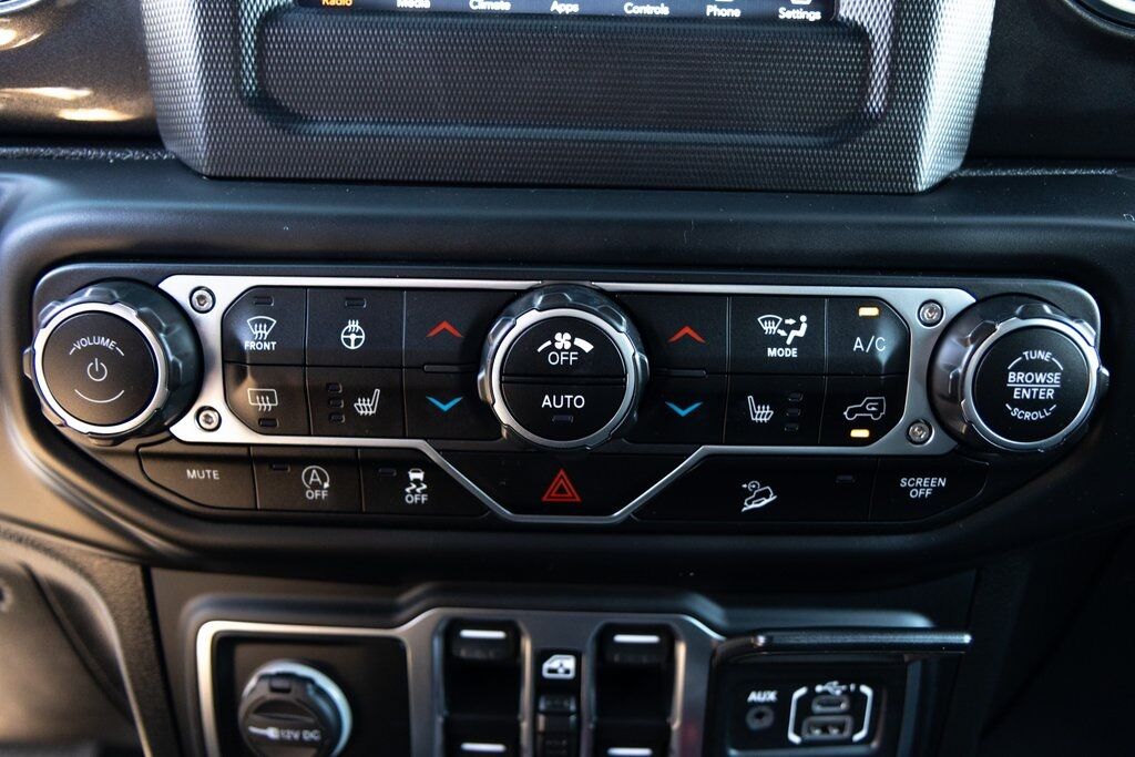 2021 Jeep Wrangler Unlimited Sahara Altitude Racine WI
