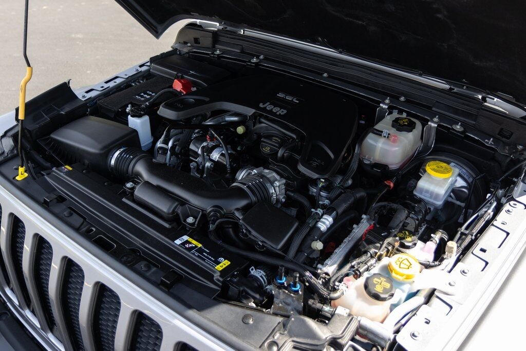2021 Jeep Wrangler Unlimited Sahara Altitude Racine WI