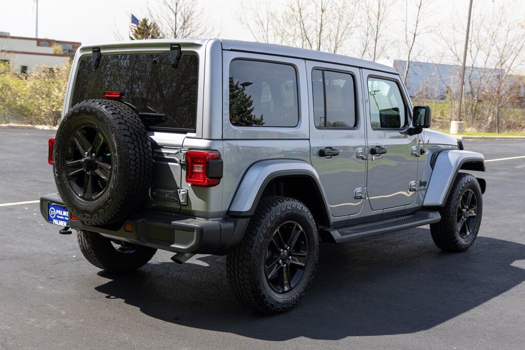 2021 Jeep Wrangler Unlimited Sahara Altitude Racine WI