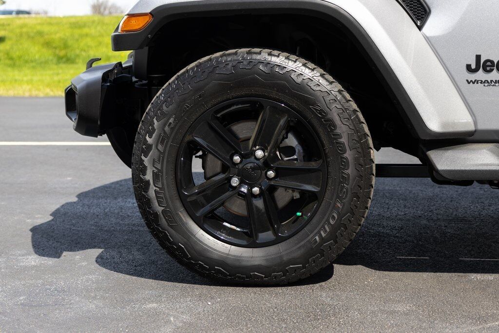 2021 Jeep Wrangler Unlimited Sahara Altitude Racine WI