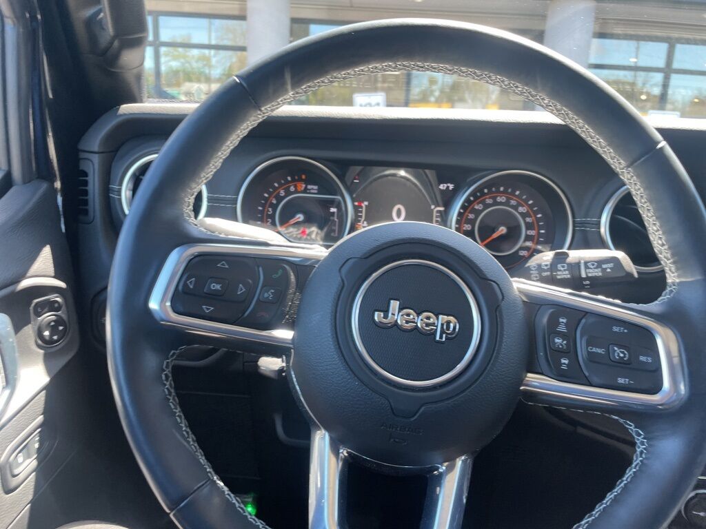 2021 Jeep Wrangler Unlimited Sahara Kenosha WI