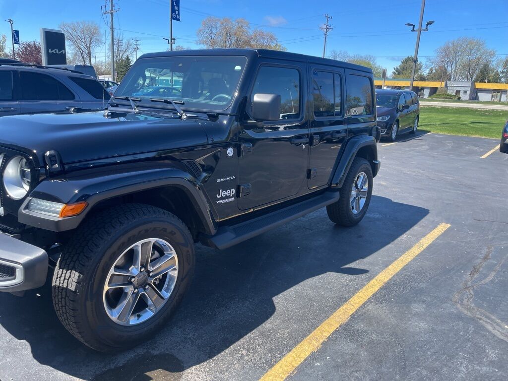 2021 Jeep Wrangler Unlimited Sahara Kenosha WI