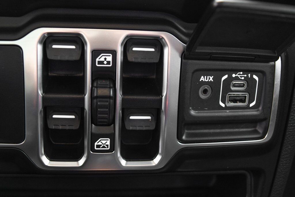 2021 Jeep Wrangler Unlimited Sahara Kenosha WI