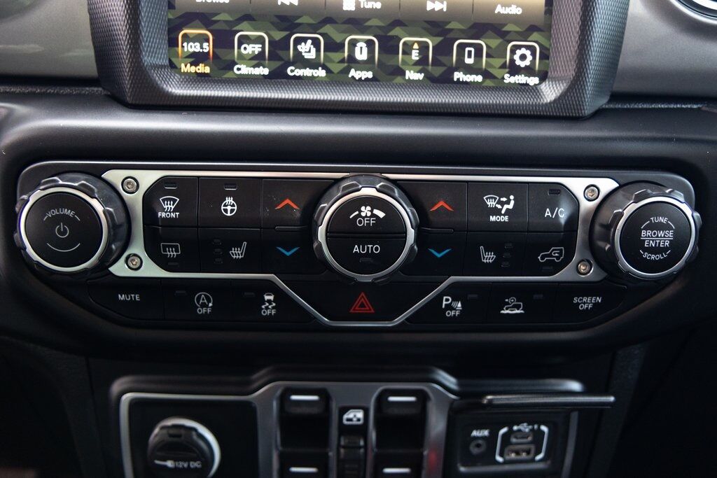2021 Jeep Wrangler Unlimited Sahara Kenosha WI