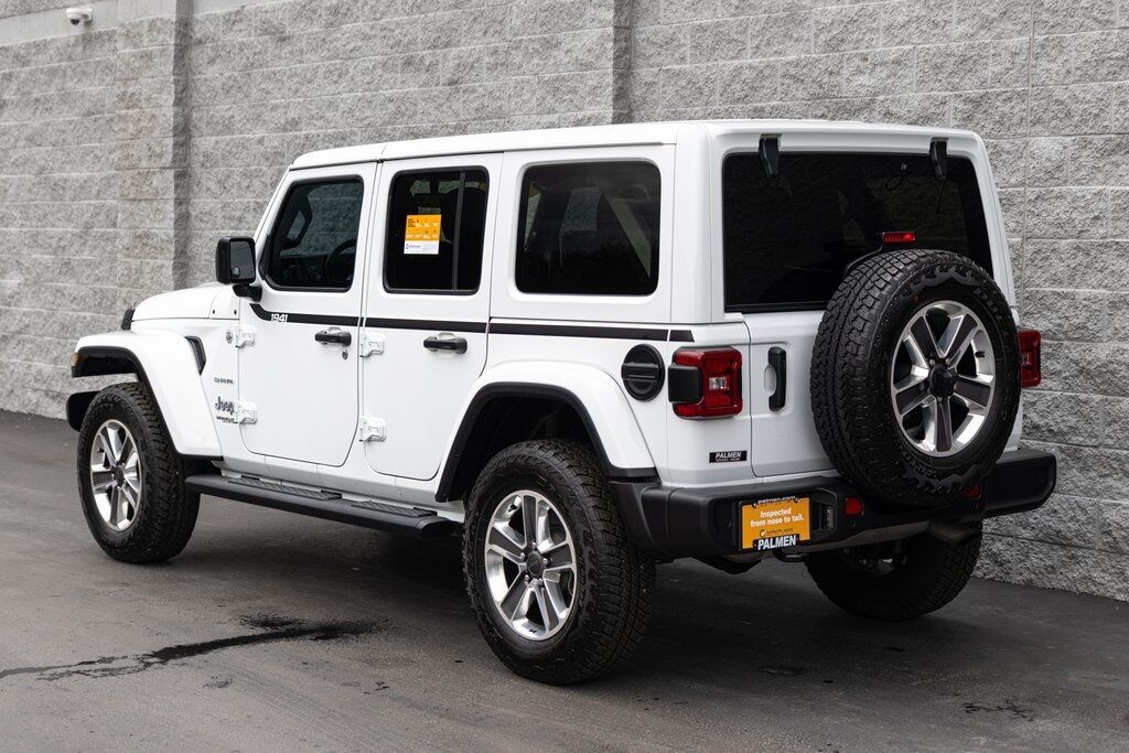 2021 Jeep Wrangler Unlimited Sahara Kenosha WI