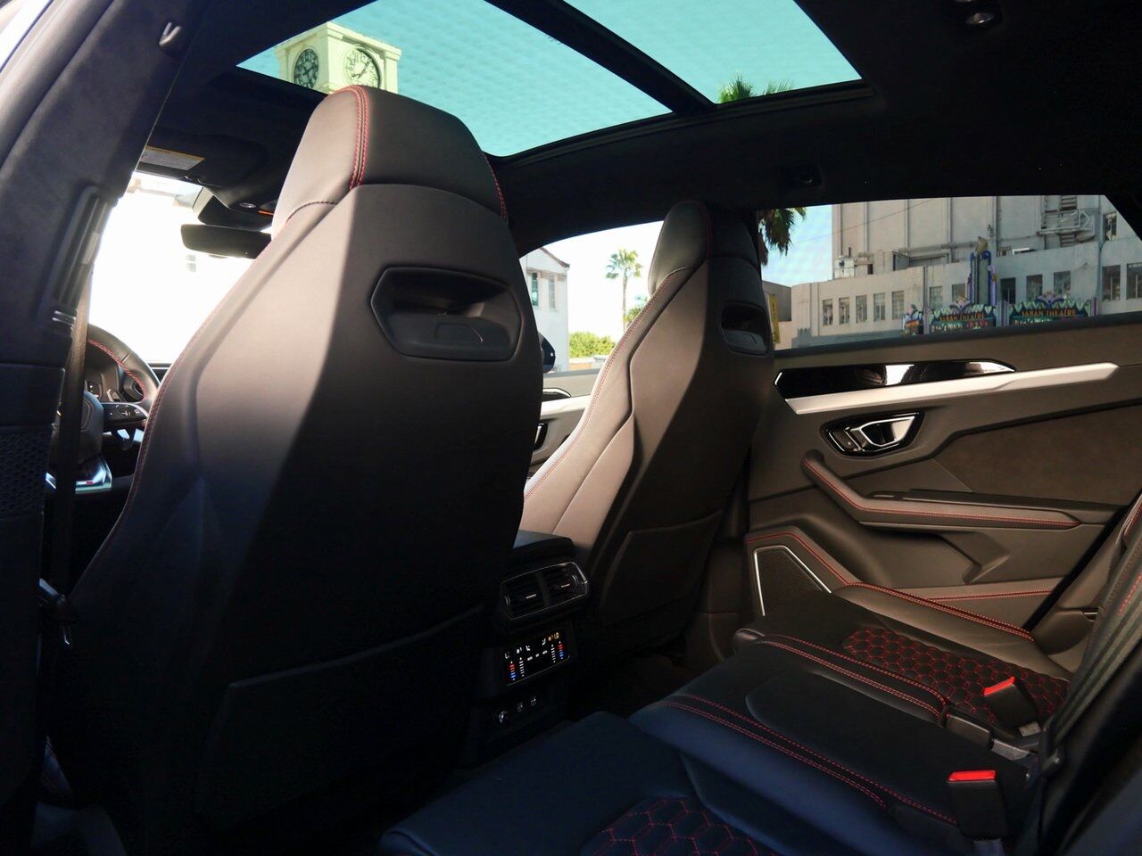 2021 Lamborghini Urus Base Base Lawrence KS