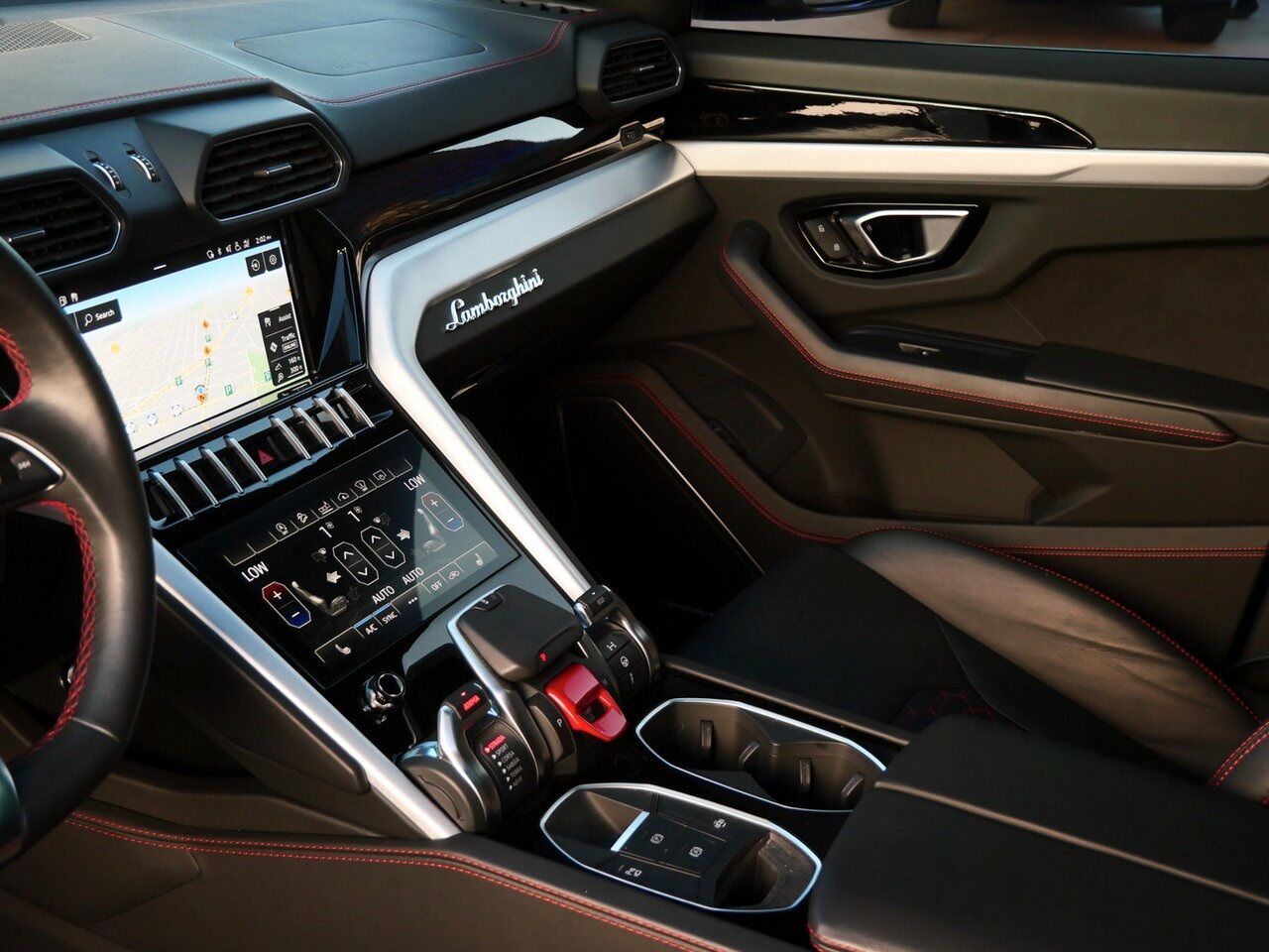 2021 Lamborghini Urus Base Base Lawrence KS